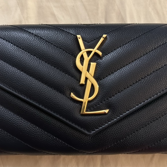 ❌SOLD❌EUC Authentic Saint Laurent Monogram Matelasse Leather Wallet Navy Blue - Picture 9 of 13